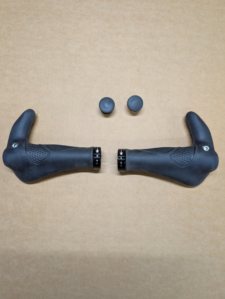 Velo ergonomic D3 ebike grips, horns